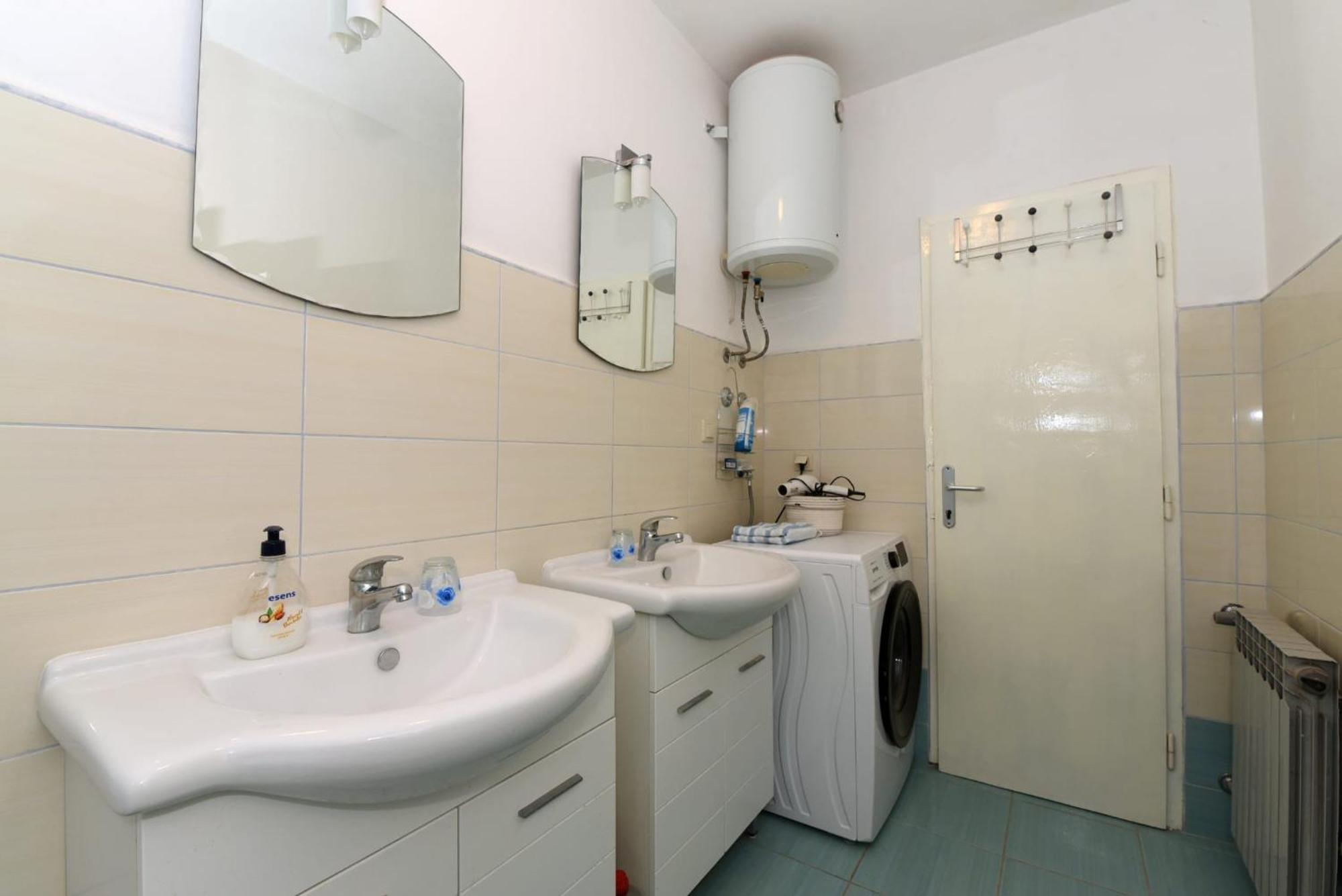 Apartment Happy Place Bacina Zewnętrze zdjęcie